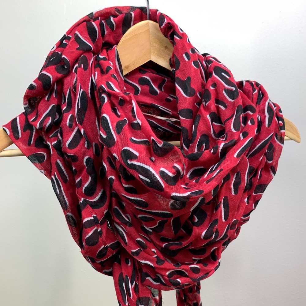red lightweight scarf with black and white print